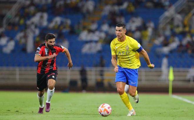 华金连续斩获进球，引领球队胜利的简单介绍