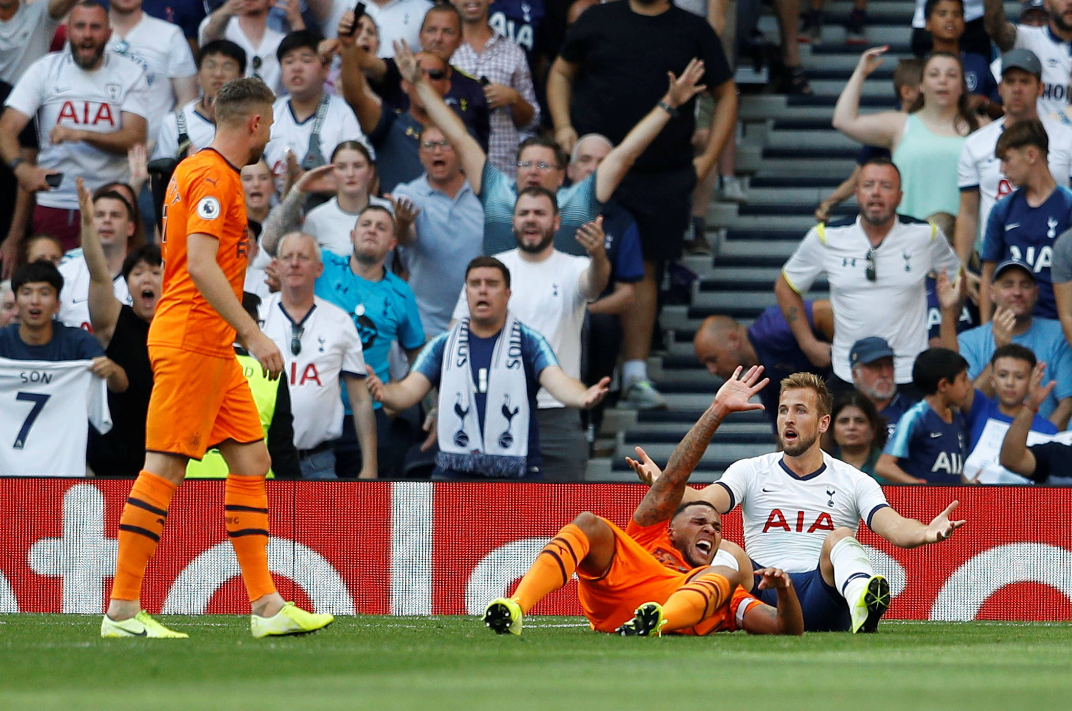 杏彩体育在线登录-热刺坐镇主场，取得重要胜利的简单介绍