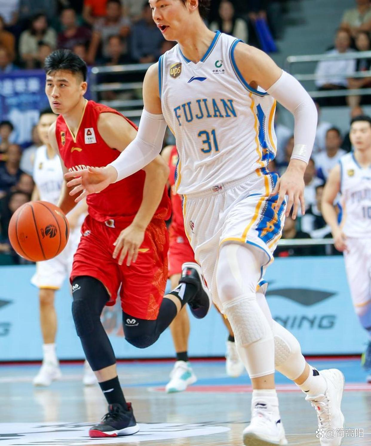 杏彩体育中国官网-包含大学篮球联赛将采用新规：限制球队外援数量的词条