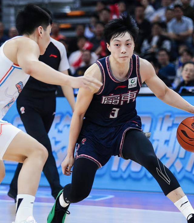 东亚球队在国际比赛中崭露头角