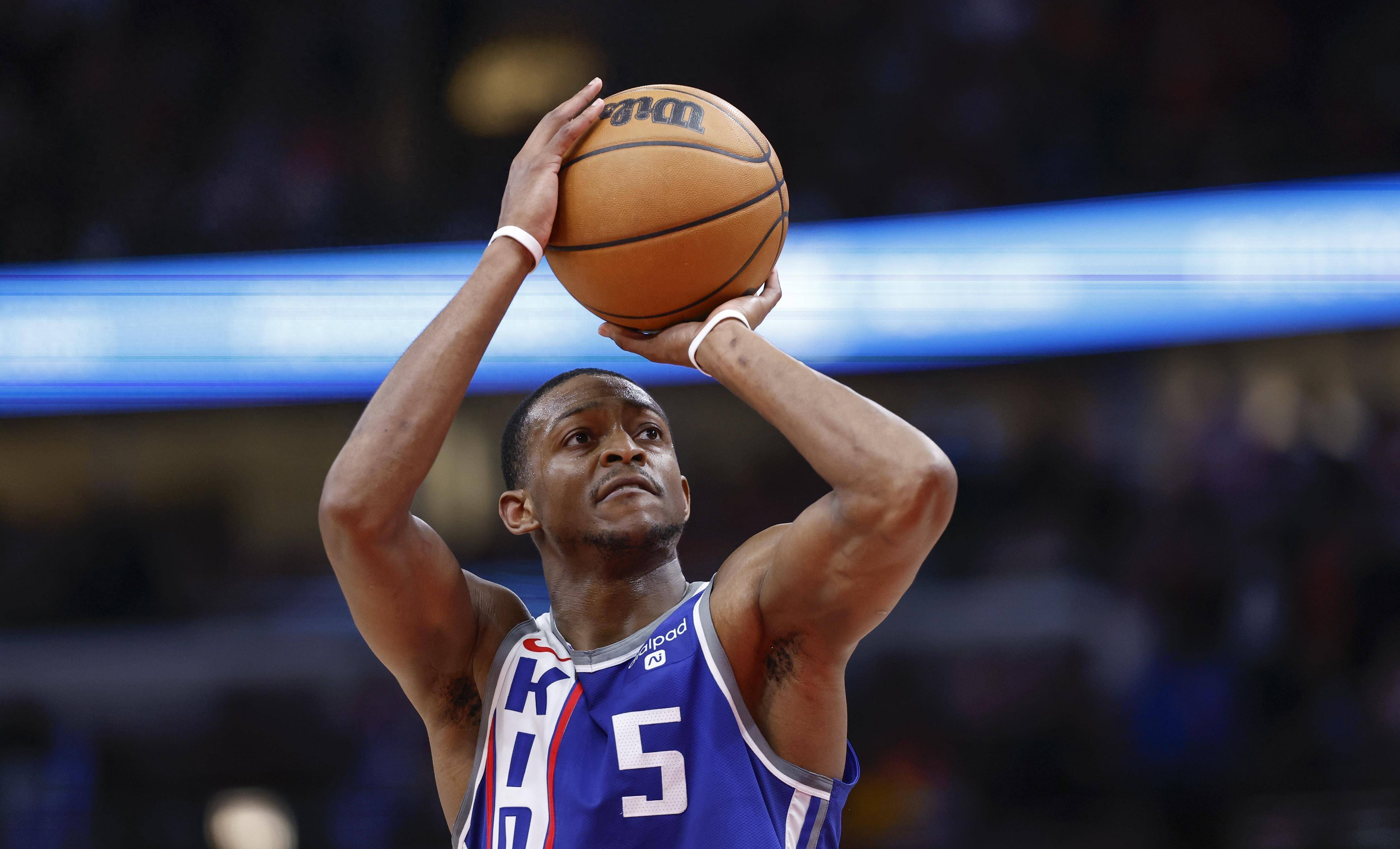 公牛惊险击败黄蜂,拉文绝杀时刻称雄的简单介绍 公牛惊险击败黄蜂,拉文绝杀时刻称雄的简单介绍