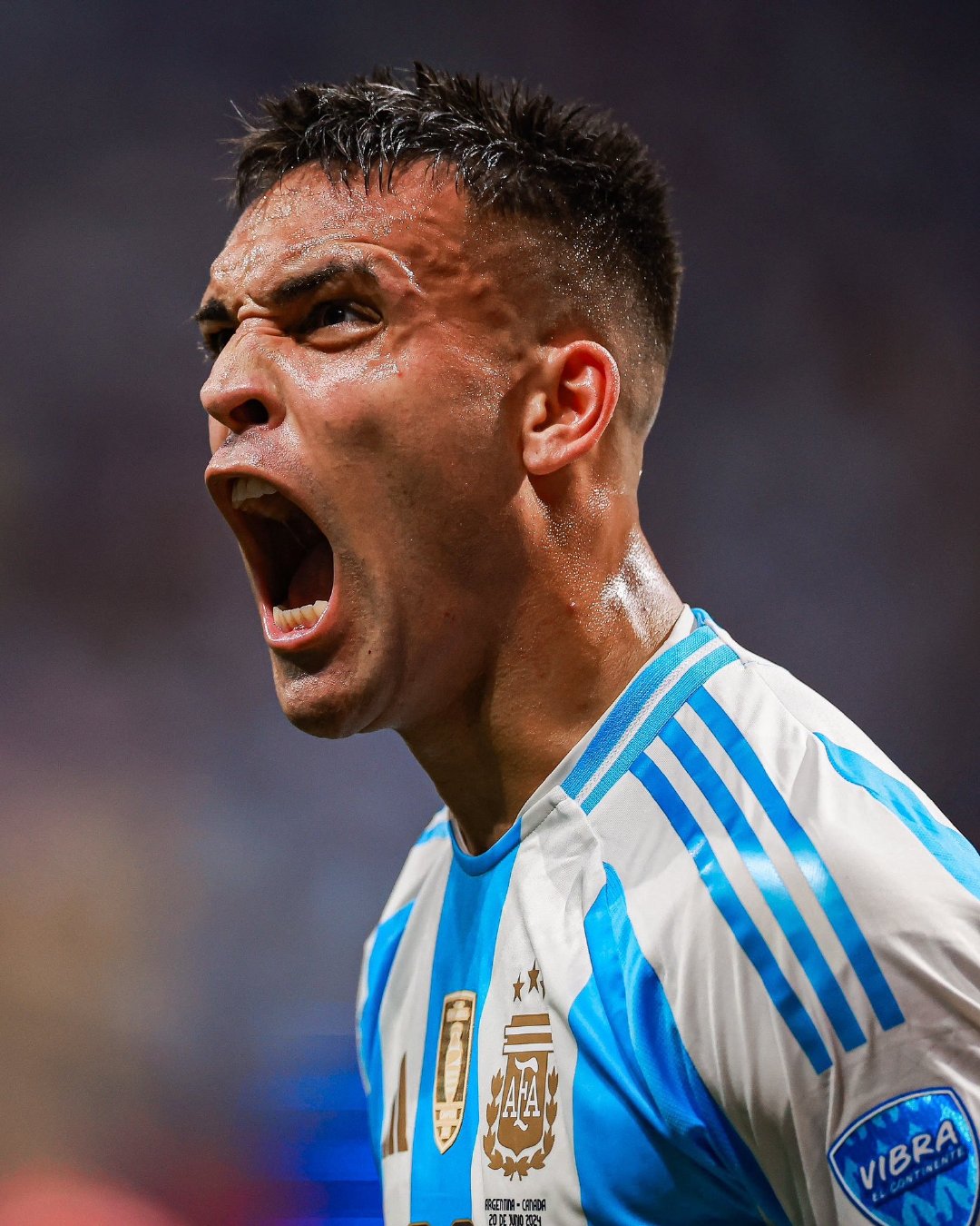 球队主力球员在比赛中发挥不稳定