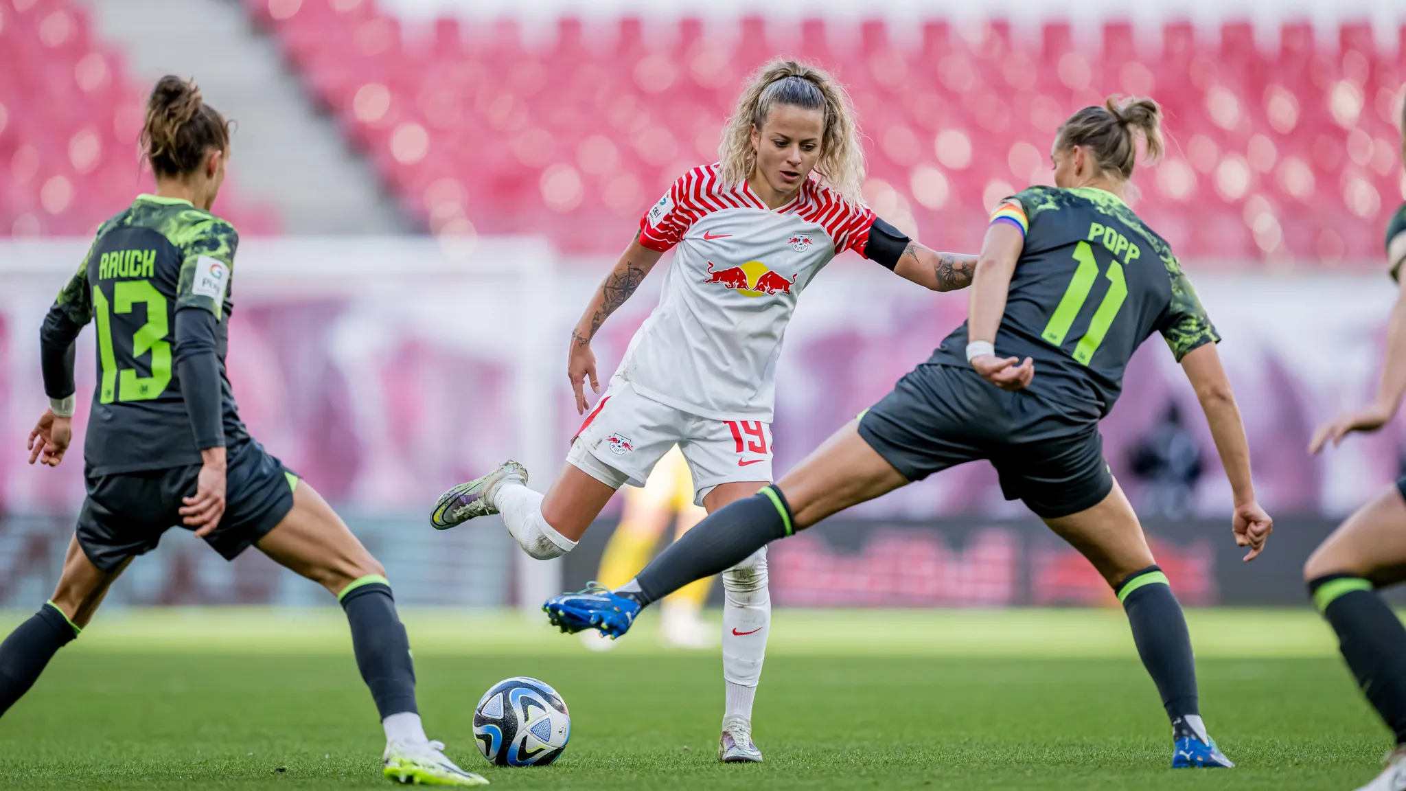 包含RB莱比锡奋力追赶领头羊，实力有目共睹的词条