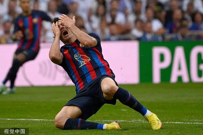 包含都灵德比战，托雷斯完成帽子戏法的词条