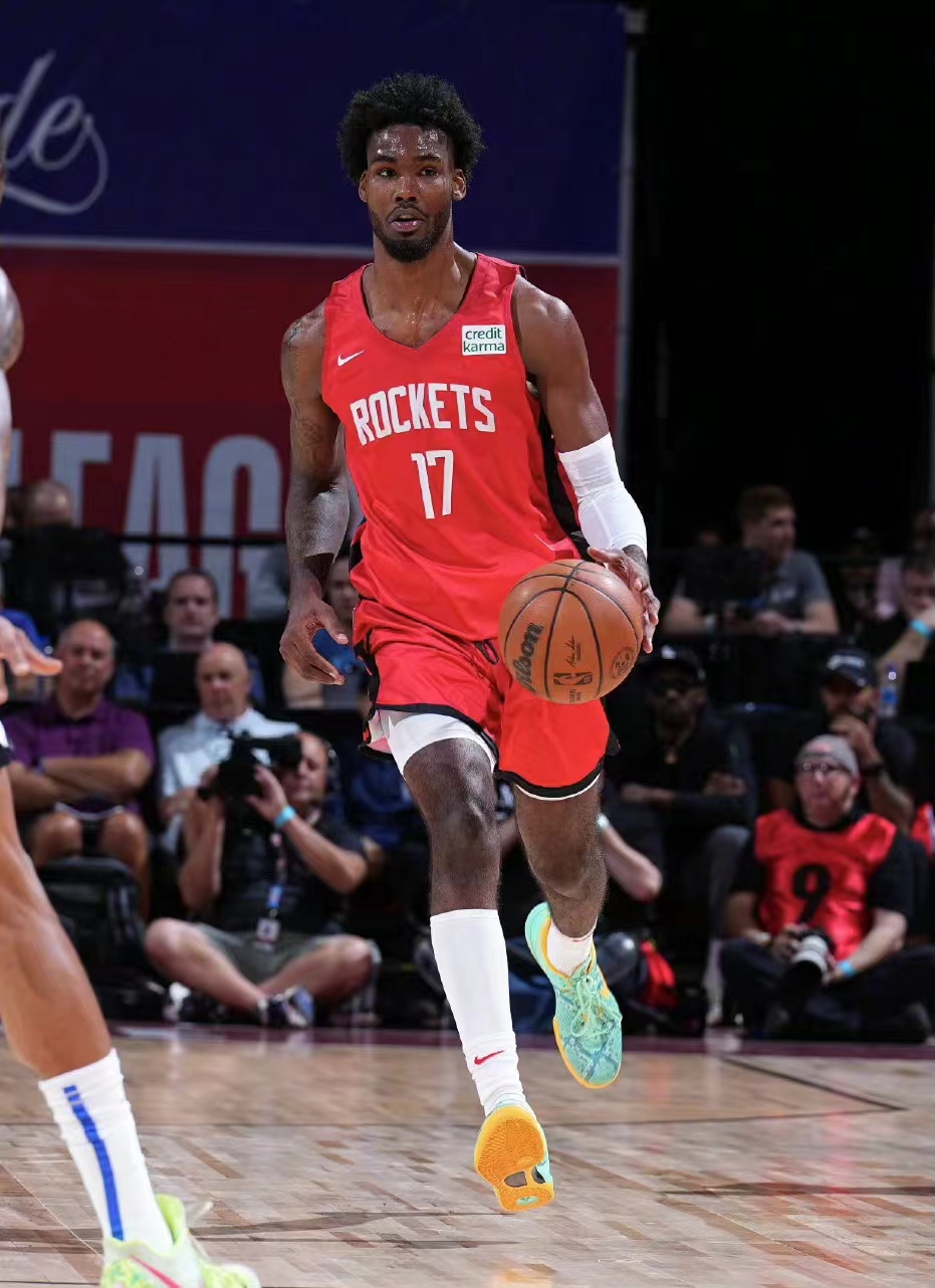 杏彩体育登录-包含火箭将尝试引进新球员加强内线，提升球队整体实力的词条