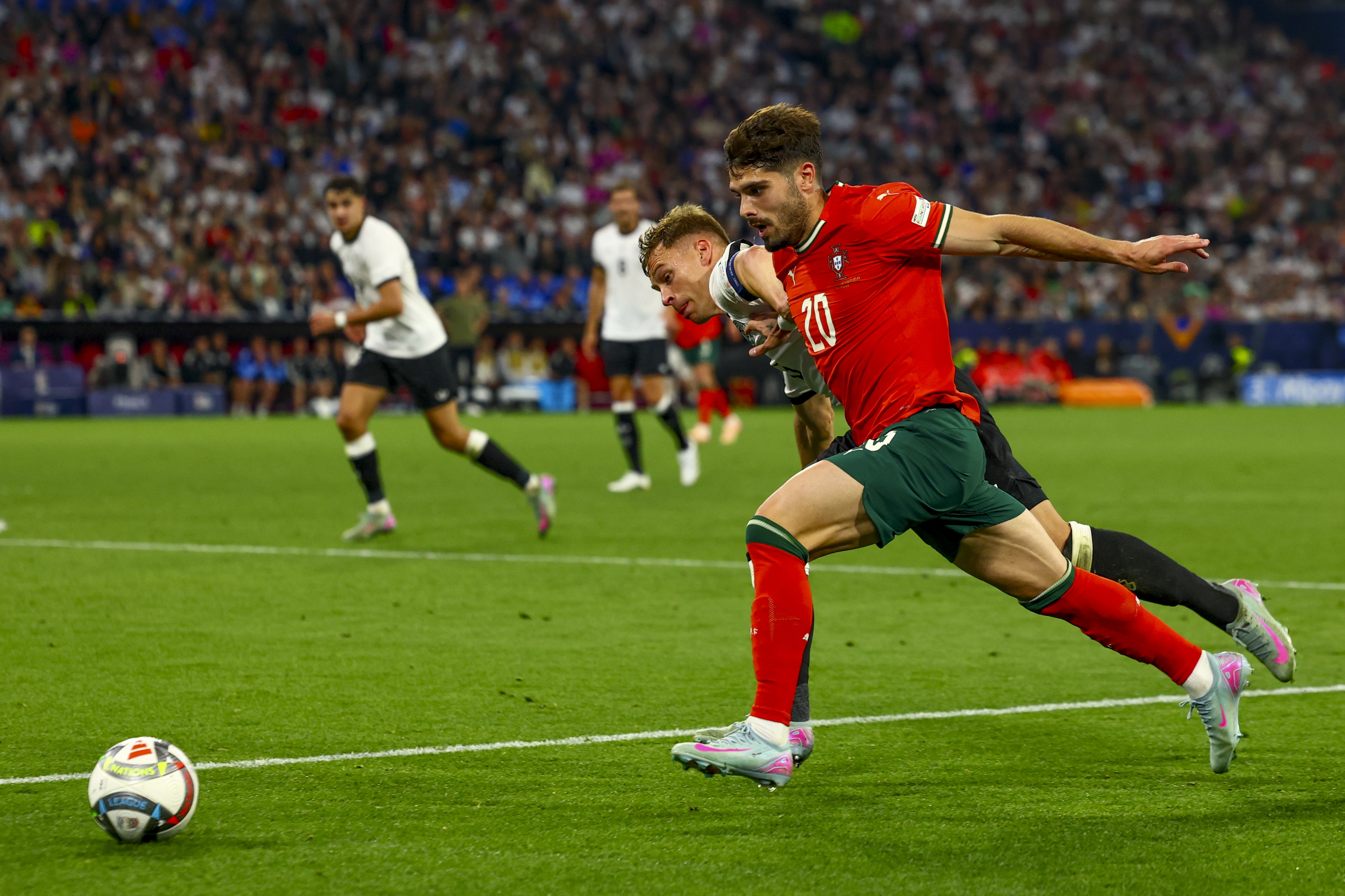 葡萄牙力克波兰晋级，波兰队告别欧国联