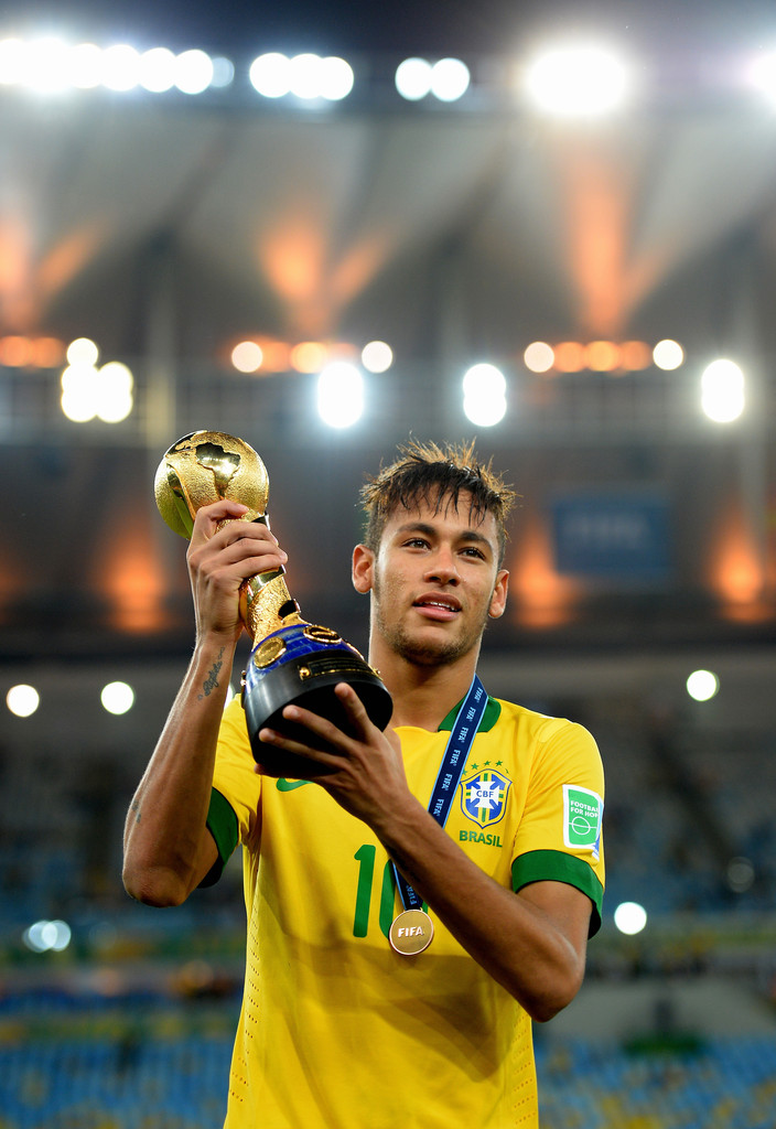 杏彩体育在线-足球王国鏖战：群英荟萃争夺胜利的简单介绍