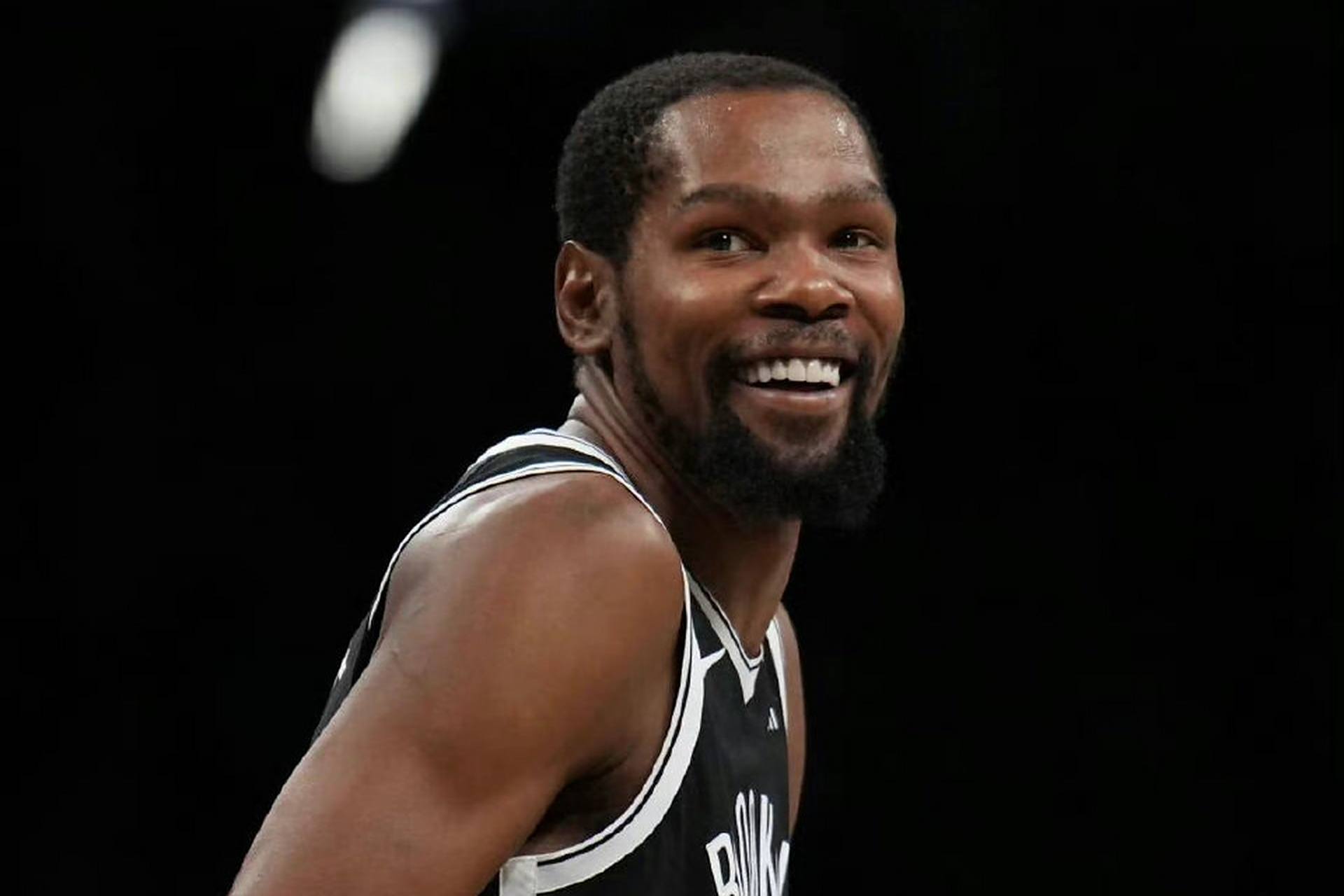 篮网迎来连胜，杜兰特成最佳球员