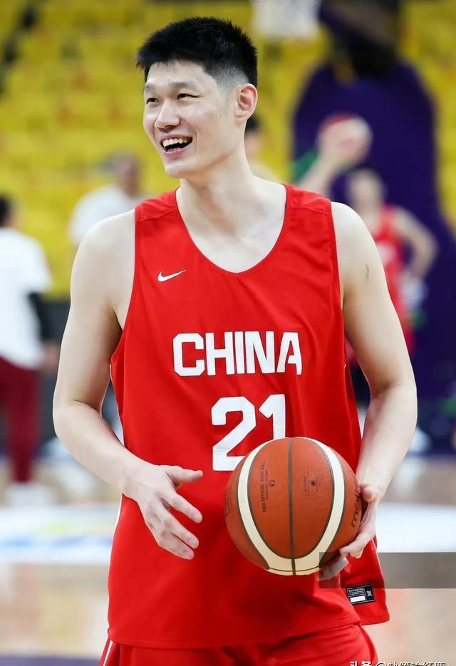 杏彩体育登录-亚洲年轻篮球运动员备战全国比赛