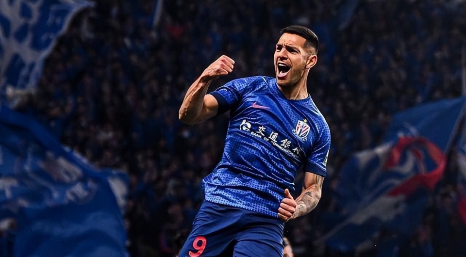 杏彩体育官网入口-富力主场无缘申花，球队状态低迷需紧急调整