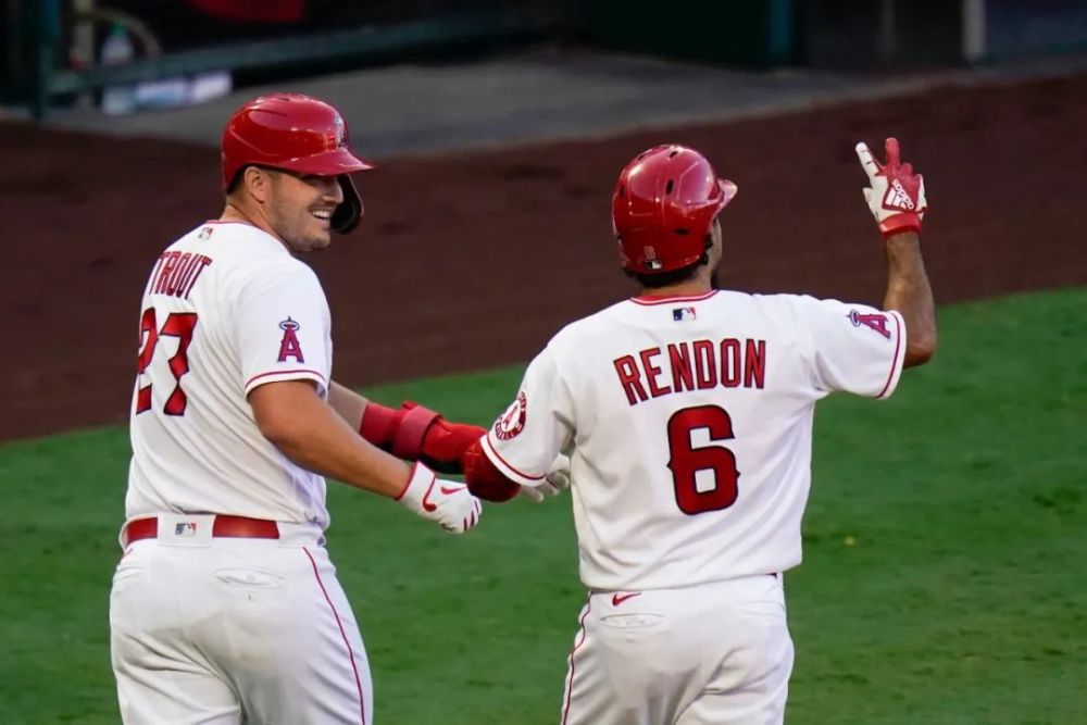 英格兰队连战皆捷观众为之疯狂的简单介绍