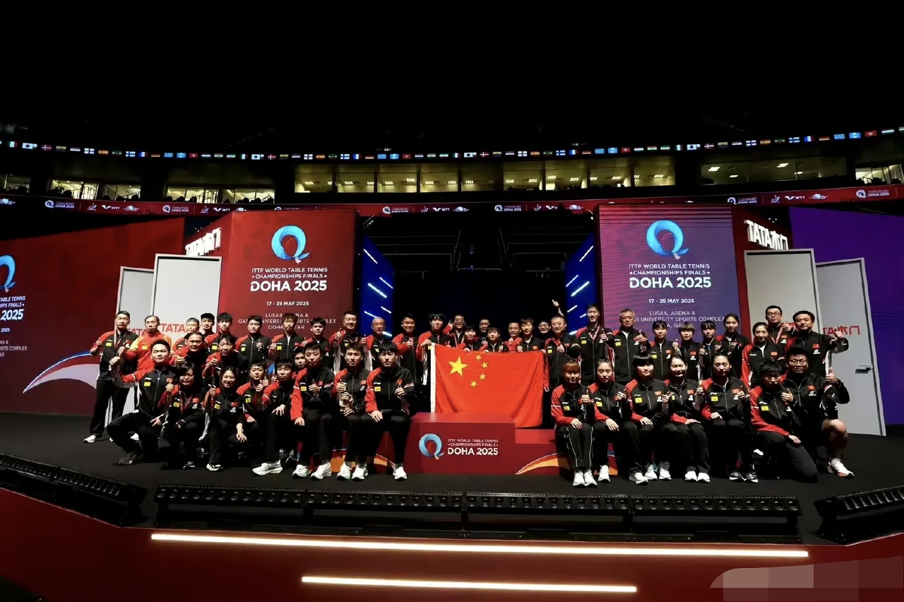 杏彩体育网站-顶级球队展现强大实力，彰显冠军争夺赛