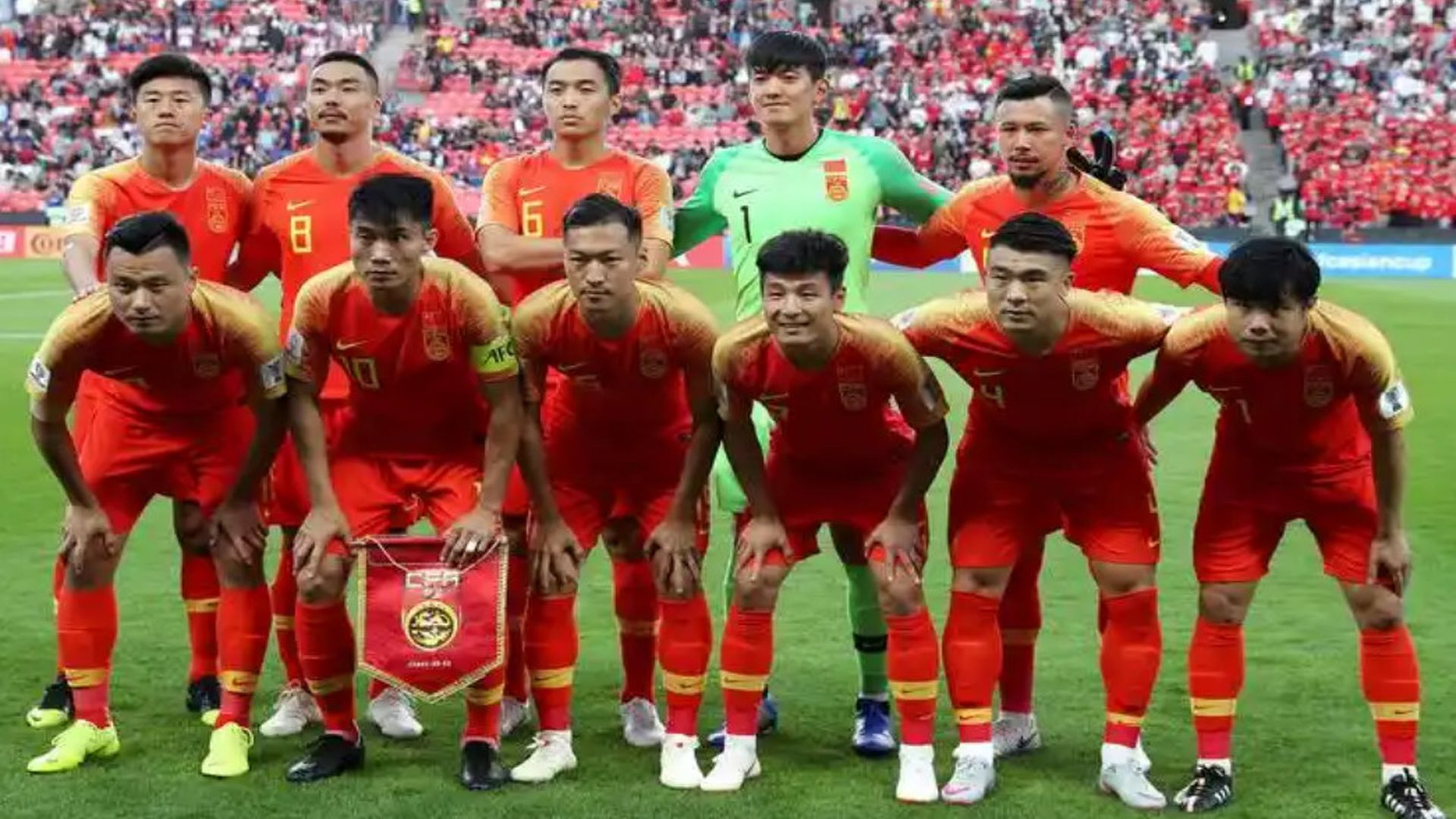 杏彩体育直播-包含中超联赛再起波澜，各队实力对拼的词条